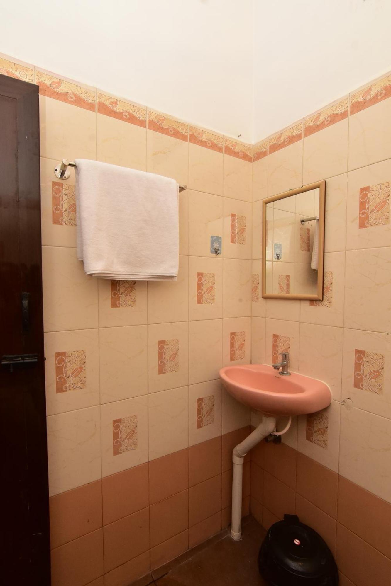 Chez Linda Home Stay Pondicherry Exterior foto